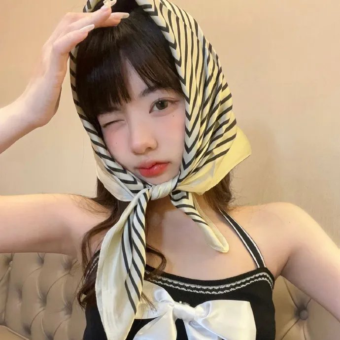 闹剧谜案